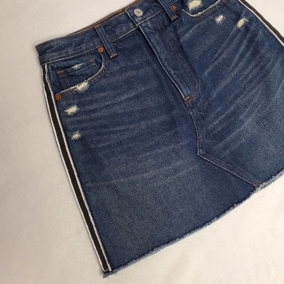 A&F Blue Side Stripe Distressed Denim Mini Skirt - Picture 3 of 9